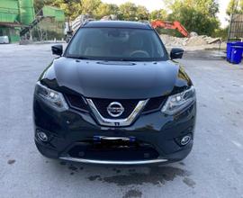 Nissan X-trail tekna 1.6