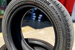 Pneumatici 235/50 R20 Bridgestone RunFlut
