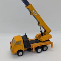 Polistil autogru ISUZU S 1:70 Made in Hong Kong