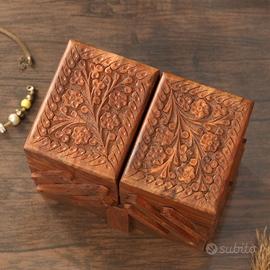 Grande portagioie intagliato a mano con 3 scompart