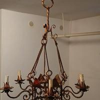 Lampadario artigianale in ferro battuto