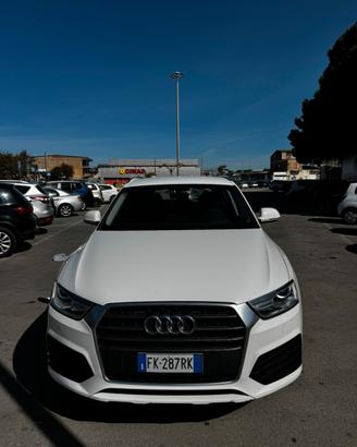 Audi q3 2.0 tdi 120 cv Sport Business euro 6