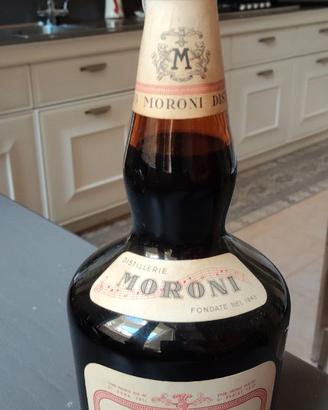 Bottiglia carillon vintage di  Brandy Moroni
