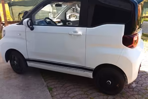 Auto elettrica - quadriciclo - patente  B1