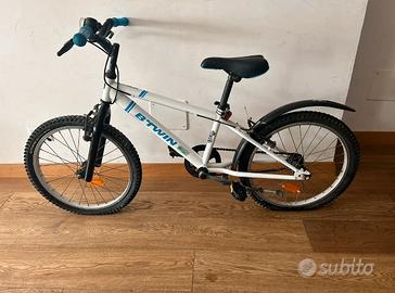 Bicicletta B-twin racing 300 20” bianca bambino