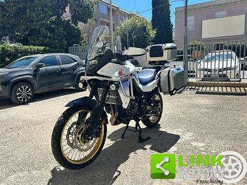HONDA Transalp XL750 .