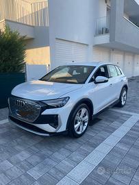 Q4 40 E-TRON S Line edition