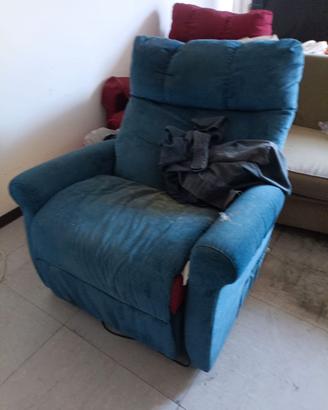 Poltrone per anziani reclinabili e motorizzate