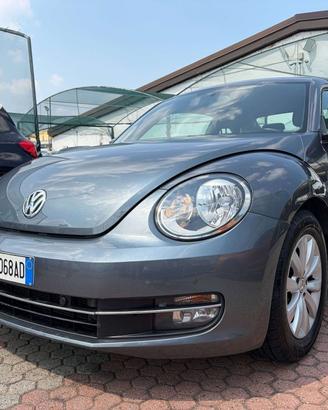VOLKSWAGEN Maggiolino Maggiolino 1.6 tdi Design