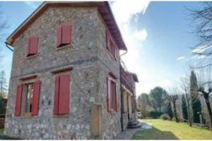 Immobile in asta di 374 m² con più di 5 locali a M