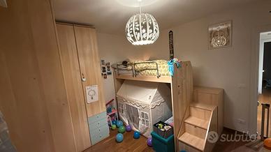 Cameretta completa a ponte e armadio angolare