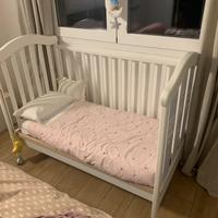 Lettino con sbarre e cassettiera lavatoio Erbesi