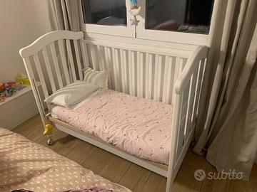Lettino con sbarre e cassettiera lavatoio Erbesi