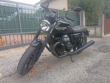 Moto Guzzi V7 III 2018
