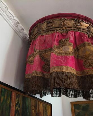 baldacchino francese in tessuto e tolle dorata
