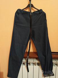 pantaloni semplici in colore blu djin