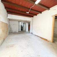 Locale/Deposito di mq 300. COM/304