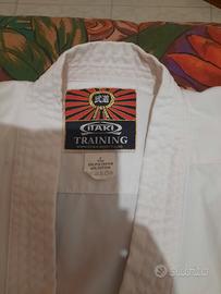 Abbigliamento karate 