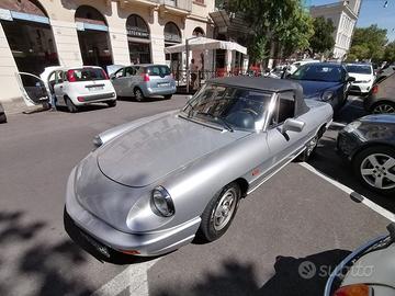Alfa Romeo Duetto 1.6