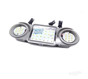 PIASTRA LED POSTERIORE VOLKSWAGEN VW GOLF V VI 04-