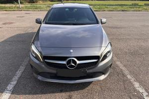 Mercedes Benz Classe A 180D Automatica Sport2016
