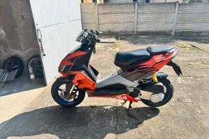 Aprilia SR Factory Anno 2005