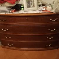 Cassettone e comodino