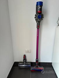Dyson v8 absolute pro