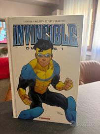 Fumetto Invincible Omnibus. Nuova edizione Vol. 1