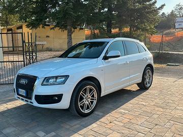 AUDI Q5 1ª serie - 2010