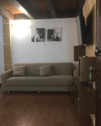 Appartamento arredato in centro a partinico