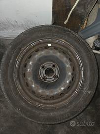 3 cerchi in ferro fiat grande punto r15