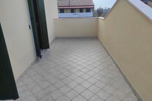 Breda Fraz. comodo bicamere con terrazzo abitabile