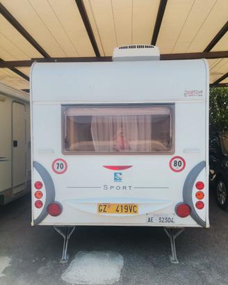 Roulotte knaus sport 400 pari al nuovo