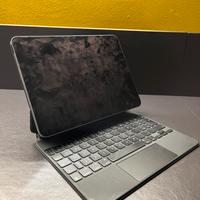 Ipad Air 11’ 2020 + Magic Keyboard