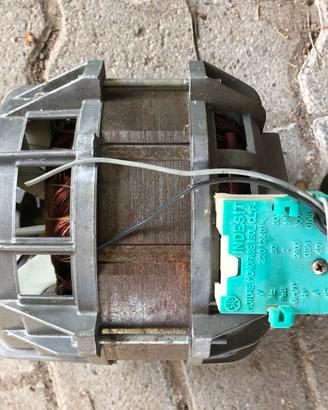 Motore monofase lavatrice indesit cl. F