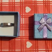 anello fedina con cuore elettrocardiogramma 