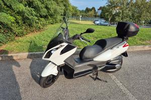 Kymco Downtown 300i