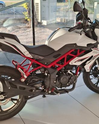 Benelli BN 125