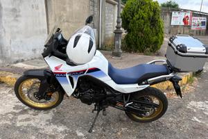 TRANSALP 750