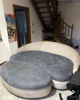 Divano con puff