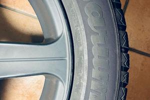 Gomme invernali e cerchi in lega