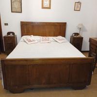 Letto antico in legno