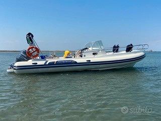 Gommone capelli tempest 900wa usato