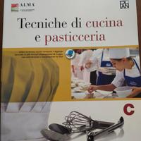 libro TECNICHE DI CUCINA E PASTICCERIA 