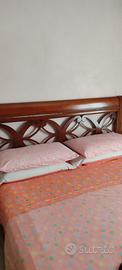 Camera da letto in legno massiccio