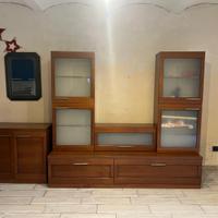 Soggiorno in legno componibile