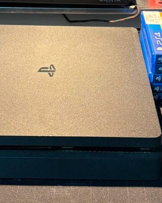 Play Station 4 slim