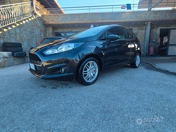 Ford fiesta JA8