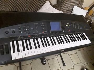 Tastiera Yamaha PSR7000